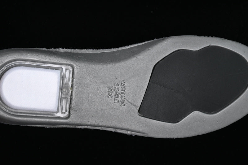 NikeSB Dunk Low Pro - White Gum