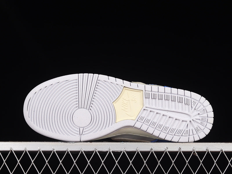 Fly Streetwear x NikeSB Dunk Low Pro - Gardenia