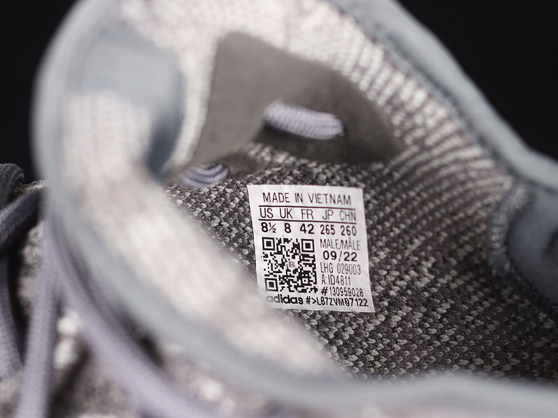 adidasUnisex Yeezy Boost 350 - Dark Salt