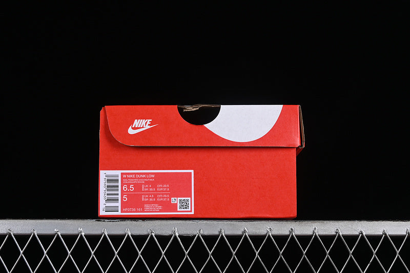 NikeUnisex Dunk Low - Valentine s Day