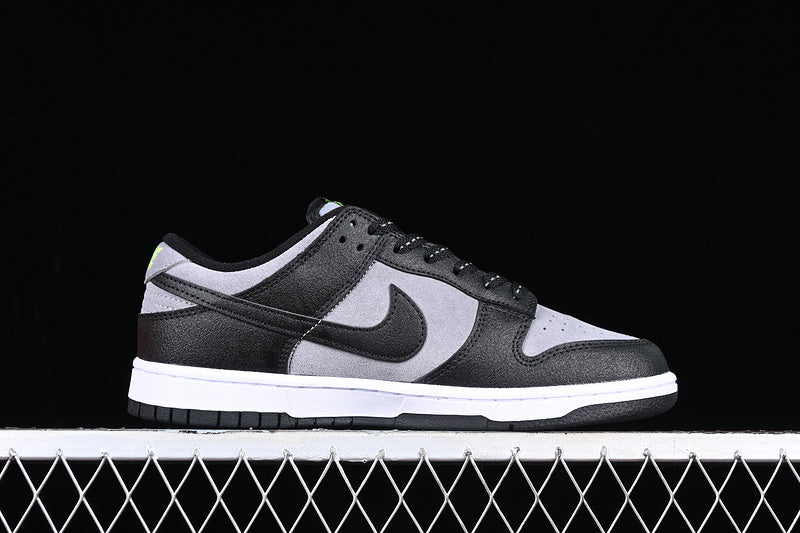 NikeMens Dunk low strike - Grey/Green