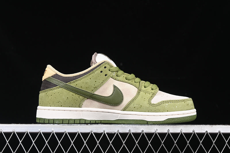 Yuto Horigome x NikeUnisex SB Dunk Low - Asparagus
