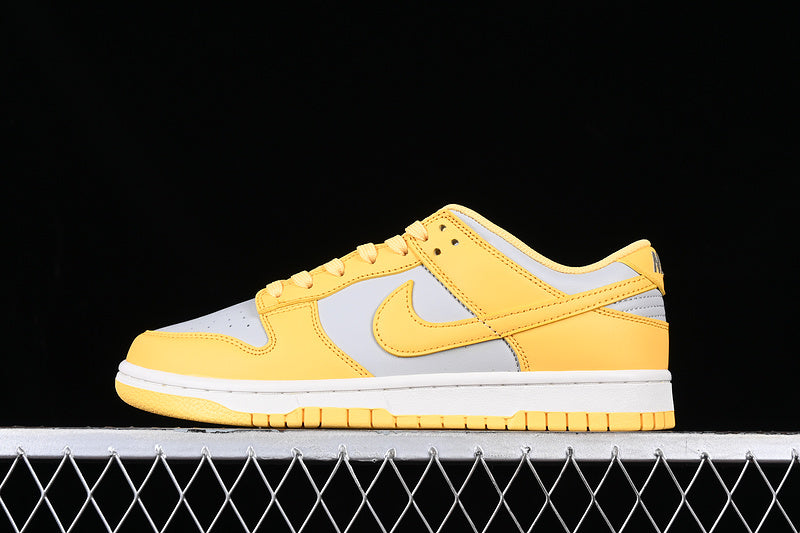 NikeUnisex Dunk Low - Citron Pulse