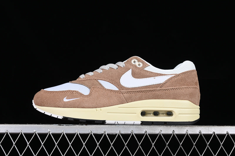 NikeMens Air Max 1 AM1 - Hangul Day