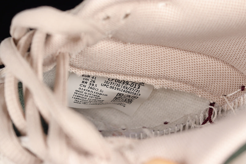 Otomo Katsuhiro x NikeSB Dunk Low - RED/BEIGE