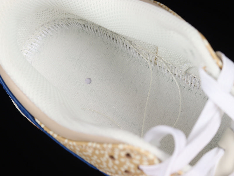 NikeMens Dunk Low - Montreal Bagel Sesame