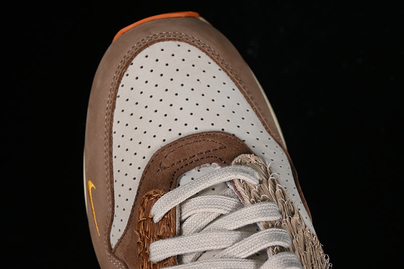 Division Street x NikeUnisex Air Max 1 AM1 Luxe - University of Oregon