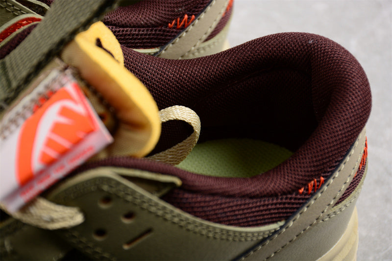 NikeUnisex Dunk Low - Remastered Olive
