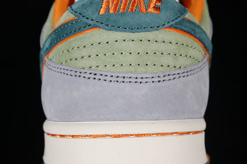 Otomo Katsuhiro x NikeSB Dunk Low - GREEN/ORANGE