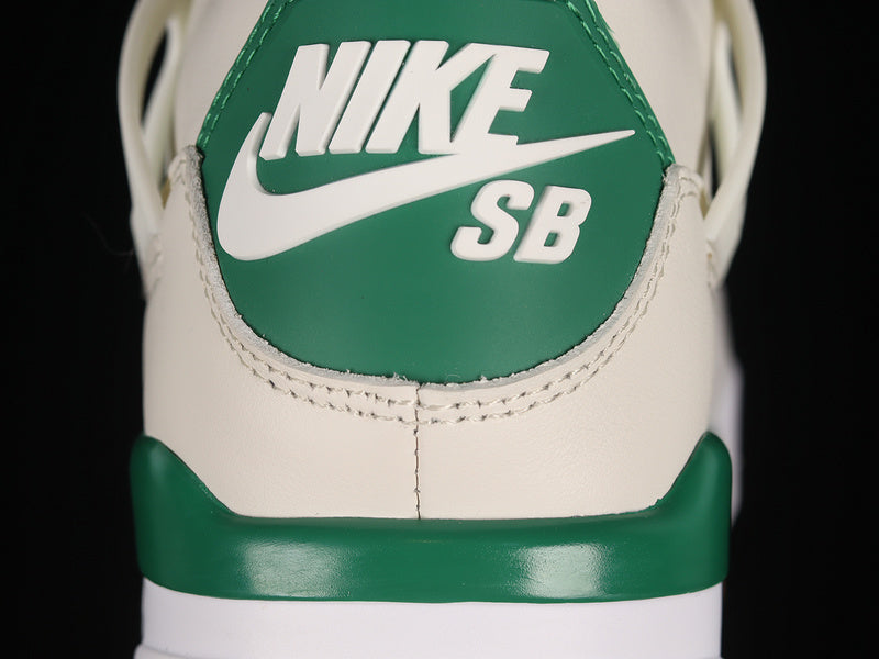 Air Jordan 4 AJ4  Retro - Pine Green