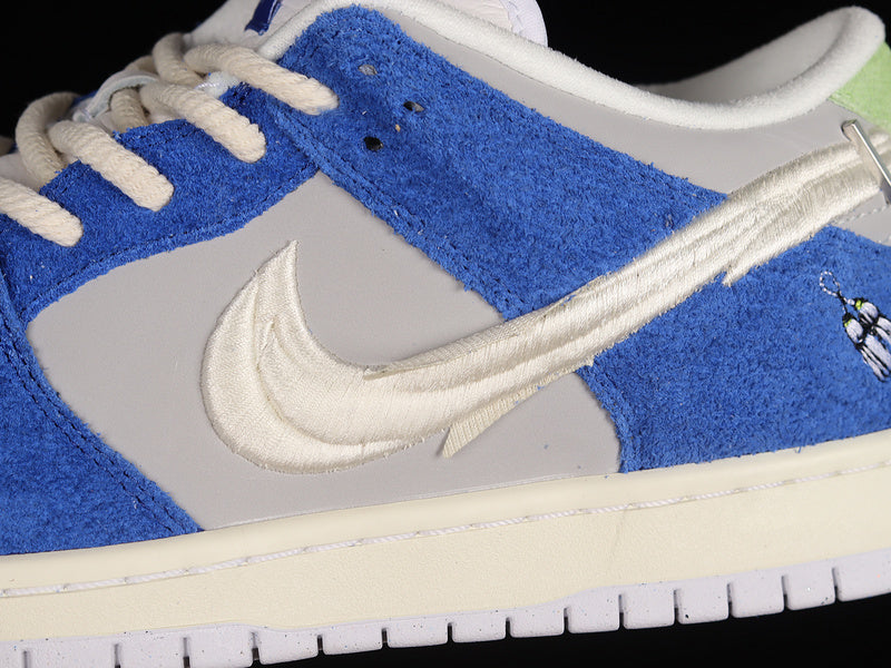 Fly Streetwear x NikeSB Dunk Low Pro - Gardenia