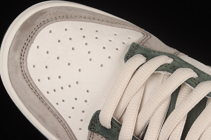 Otomo Katsuhiro x NikeSB Dunk Low - Grey/Green