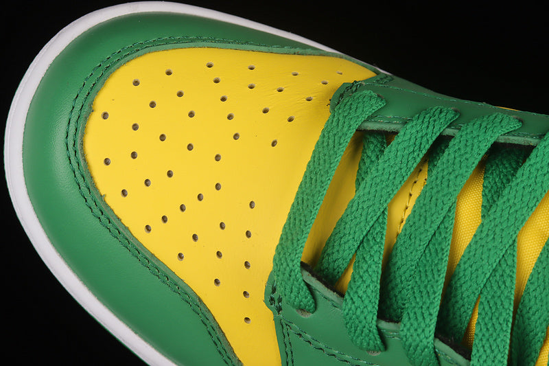 Supreme x NikeMens Dunk High - Brazil