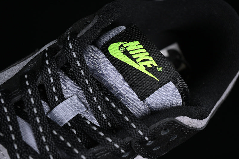 NikeMens Dunk low strike - Grey/Green