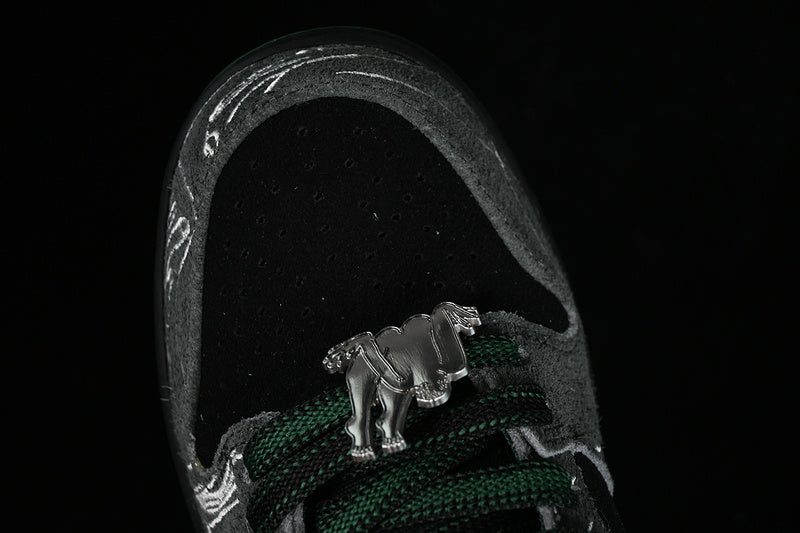 NikeUnisex SB Dunk Low x There SkateBoards - Gorge Green