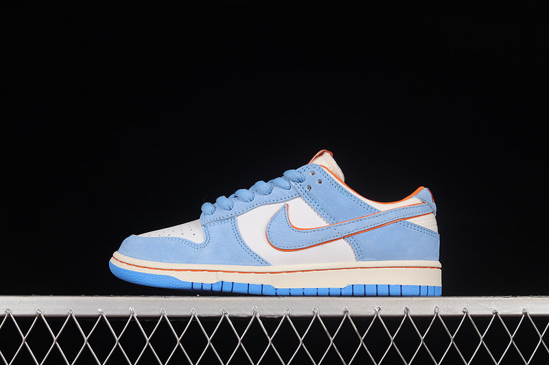 Nike sb dunk low best sale light blue