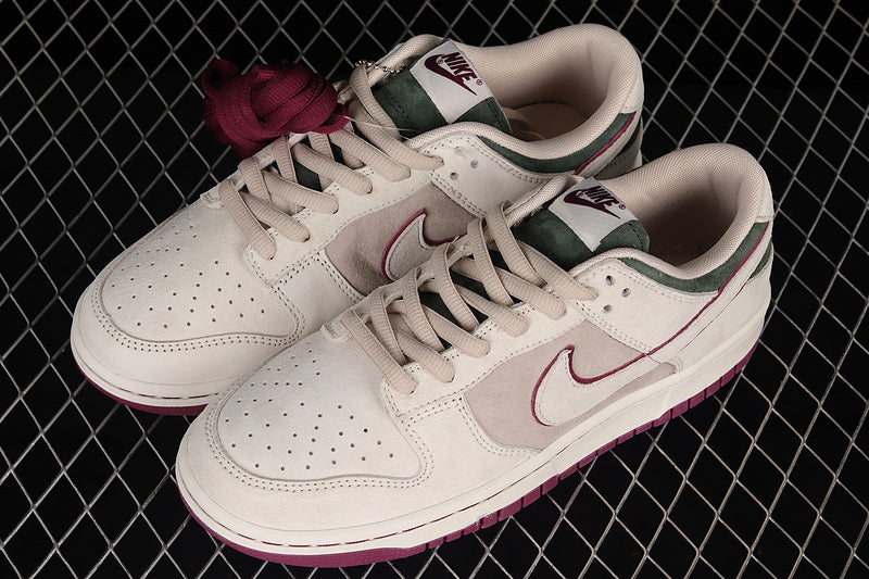 Otomo Katsuhiro x NikeSB Dunk Low - RED/BEIGE