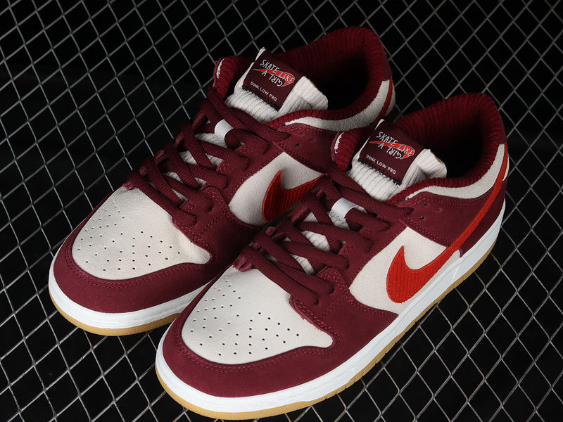 NikeMens Dunk Low - Skate Like A Girl