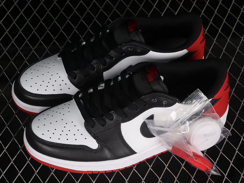 Air Jordan 1 AJ1 Retro Low - Black Toe