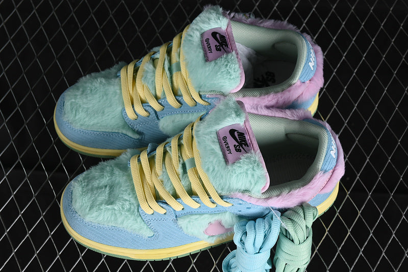 NikeSB Dunk Low - Verdy Visty