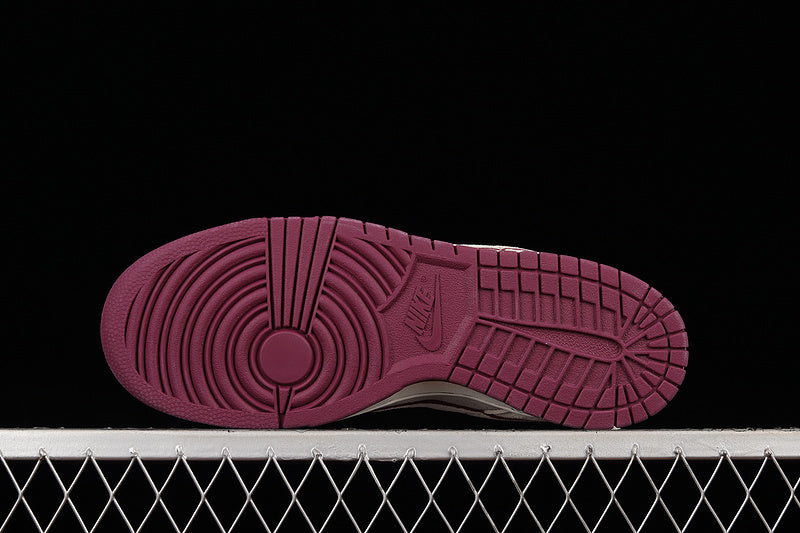 Otomo Katsuhiro x NikeSB Dunk Low - RED/BEIGE