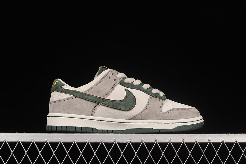 Otomo Katsuhiro x NikeSB Dunk Low - Grey/Green