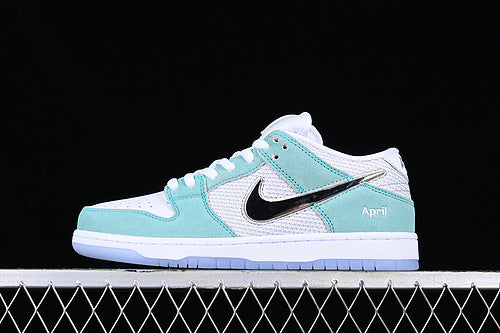 NikeSB Dunk Low - Turbo Green