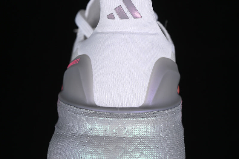 adidasUnisex UltraBoost 5 - White/Lucid Pink