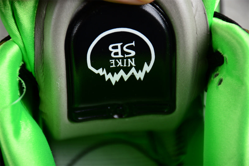 NikeSb Dunk Low Buttercup - Powerpuff