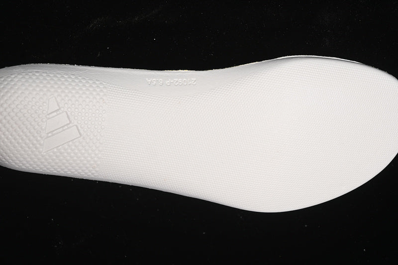 adidasUnisex UltraBoost 5 - White/Lucid Pink