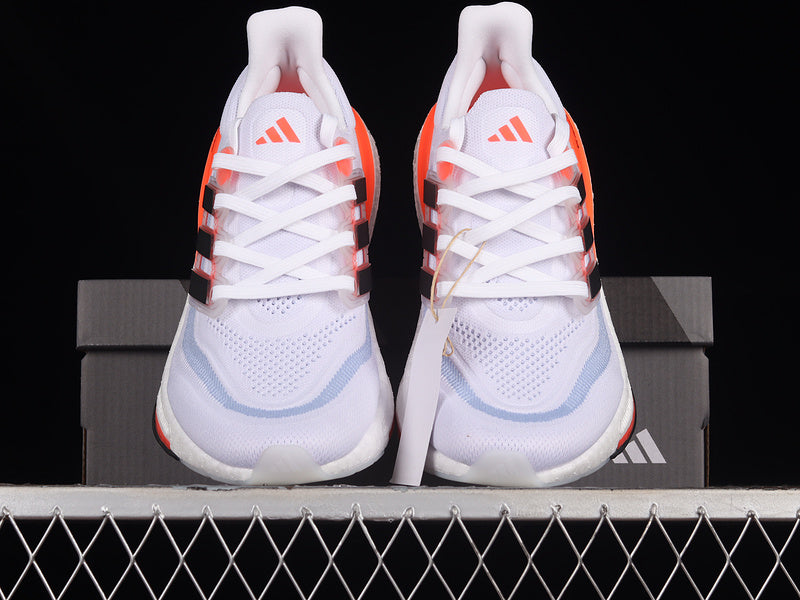 adidasMens Ultra Boost Light - White/Black