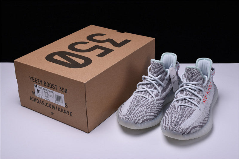 adidasUnisex Yeezy 350 V2 - Tint Blue