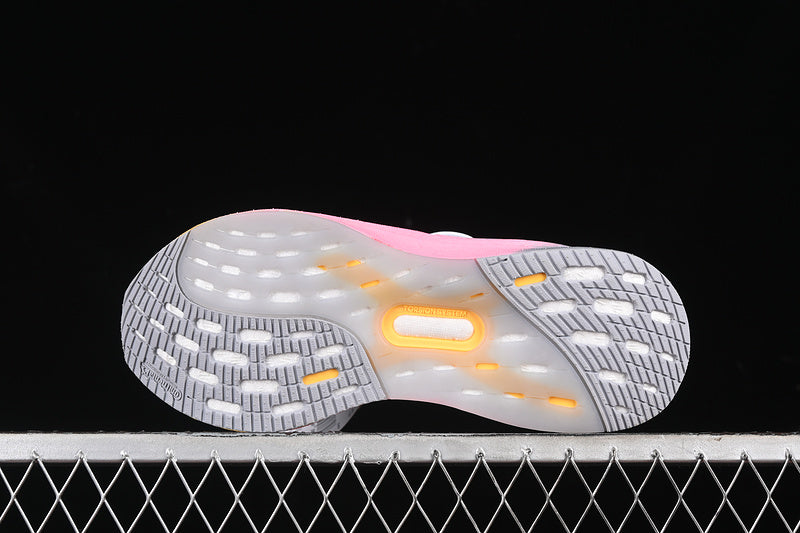 adidasUnisex UltraBoost 5 - White/Lucid Pink