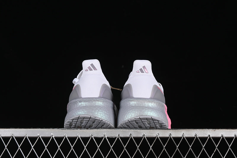 adidasUnisex UltraBoost 5 - White/Lucid Pink
