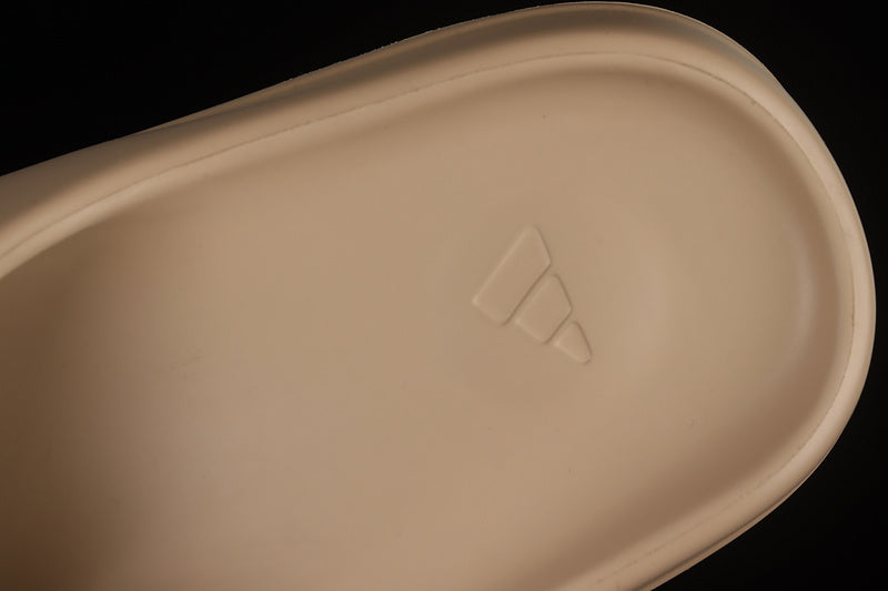 adidasUnisex Yeezy Slide - Pure