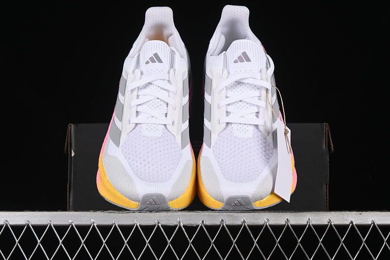 adidasUnisex UltraBoost 5 - White/Lucid Pink