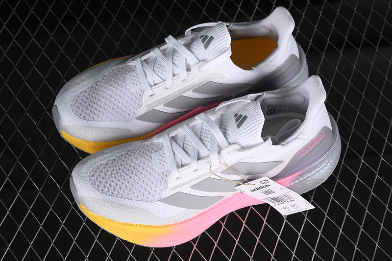 adidasUnisex UltraBoost 5 - White/Lucid Pink