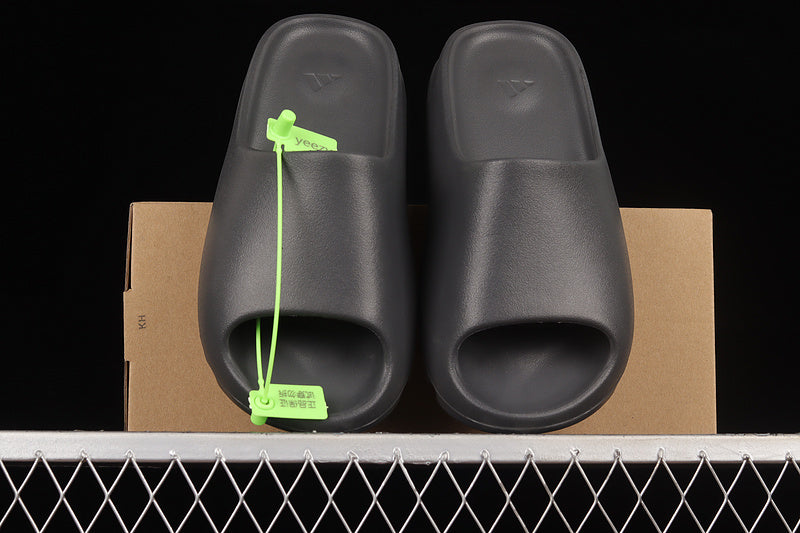 adidasUnisex Yeezy Slide - Onyx