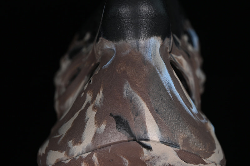 adidasUnisex Yeezy Foam Runner - Cinder