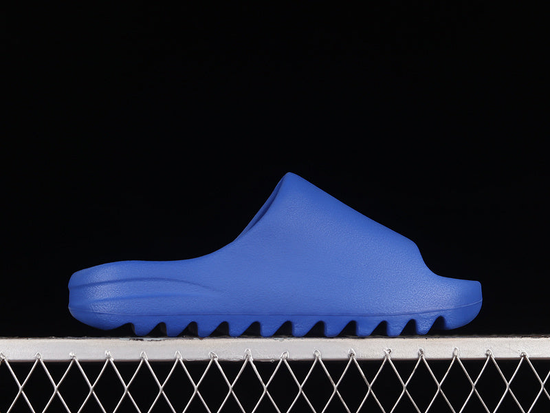 adidasUnisex Yeezy slide - azure
