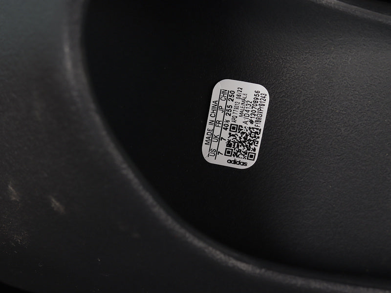 adidasUnisex Yeezy Slide - Granite