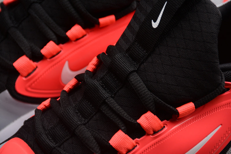 NikeUnisex Air Max Alpha Savage 2 - Laser Crimson