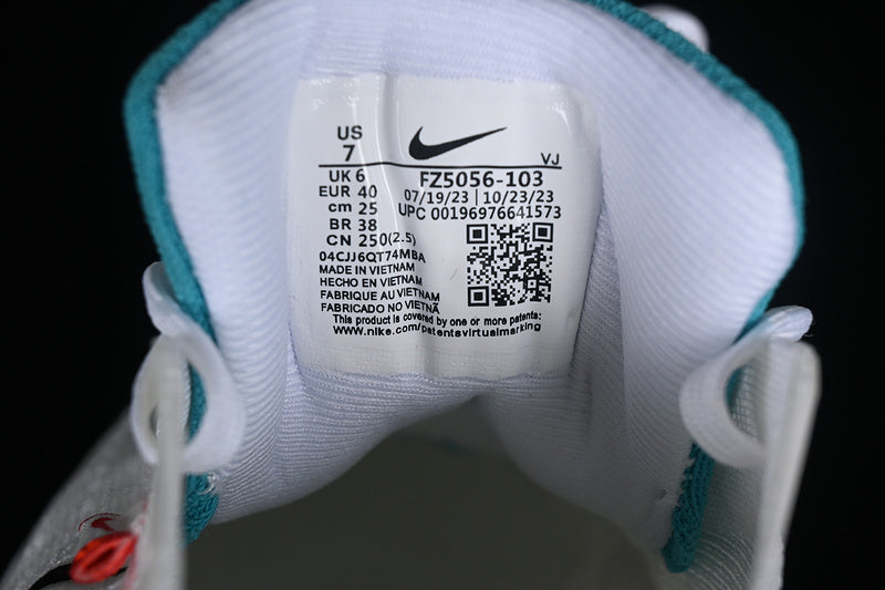 NikeUnisex Zoom Invincible Run 3 - Year Of The Dragon