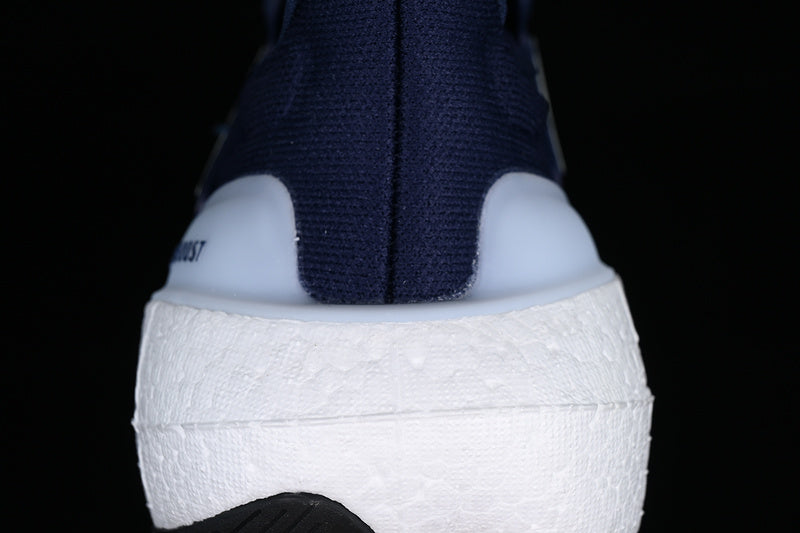adidasMens ultraboost - Light/Dark Blue