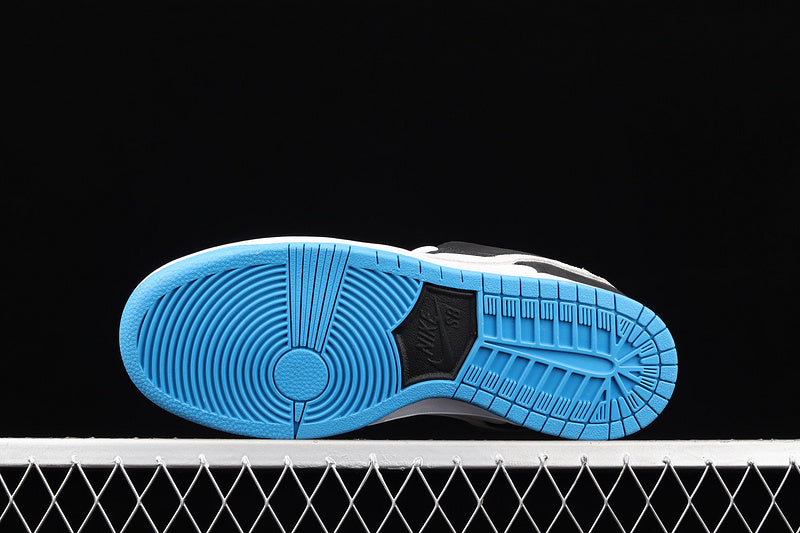 NikeMens SB Dunk Low - Laser Blue