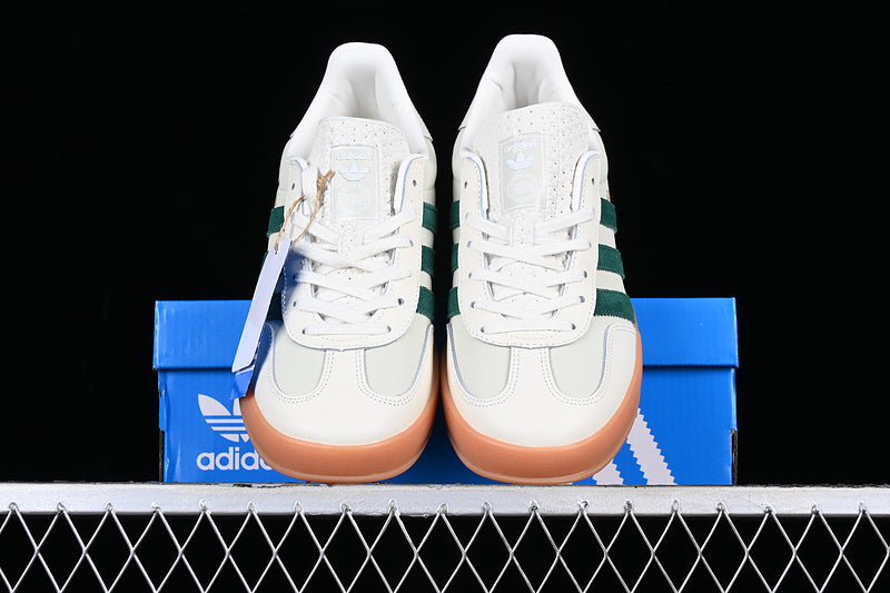 adidasMens Originals Gazelle - Indoor White