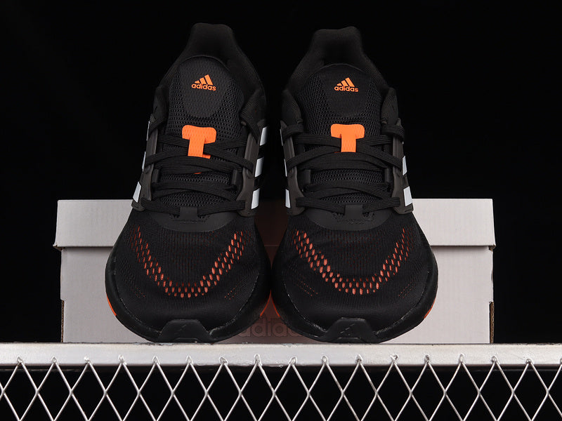 adidasMens Pureboost 22 - Black/orange