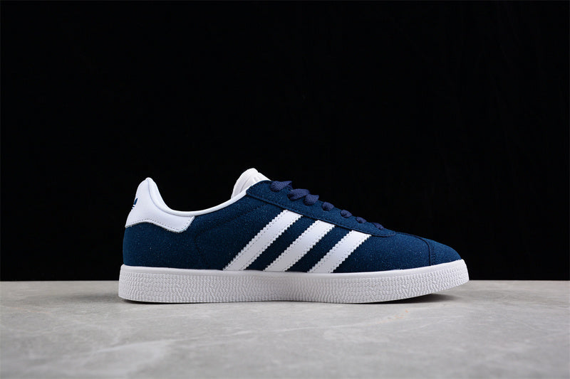 adidasUnisex Gazelle - Navy Blue