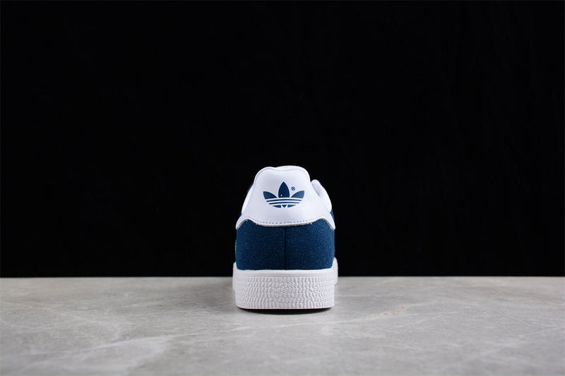 adidasUnisex Gazelle - Navy Blue