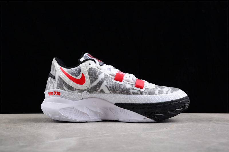 NikeMens Kyrie 8 - White University